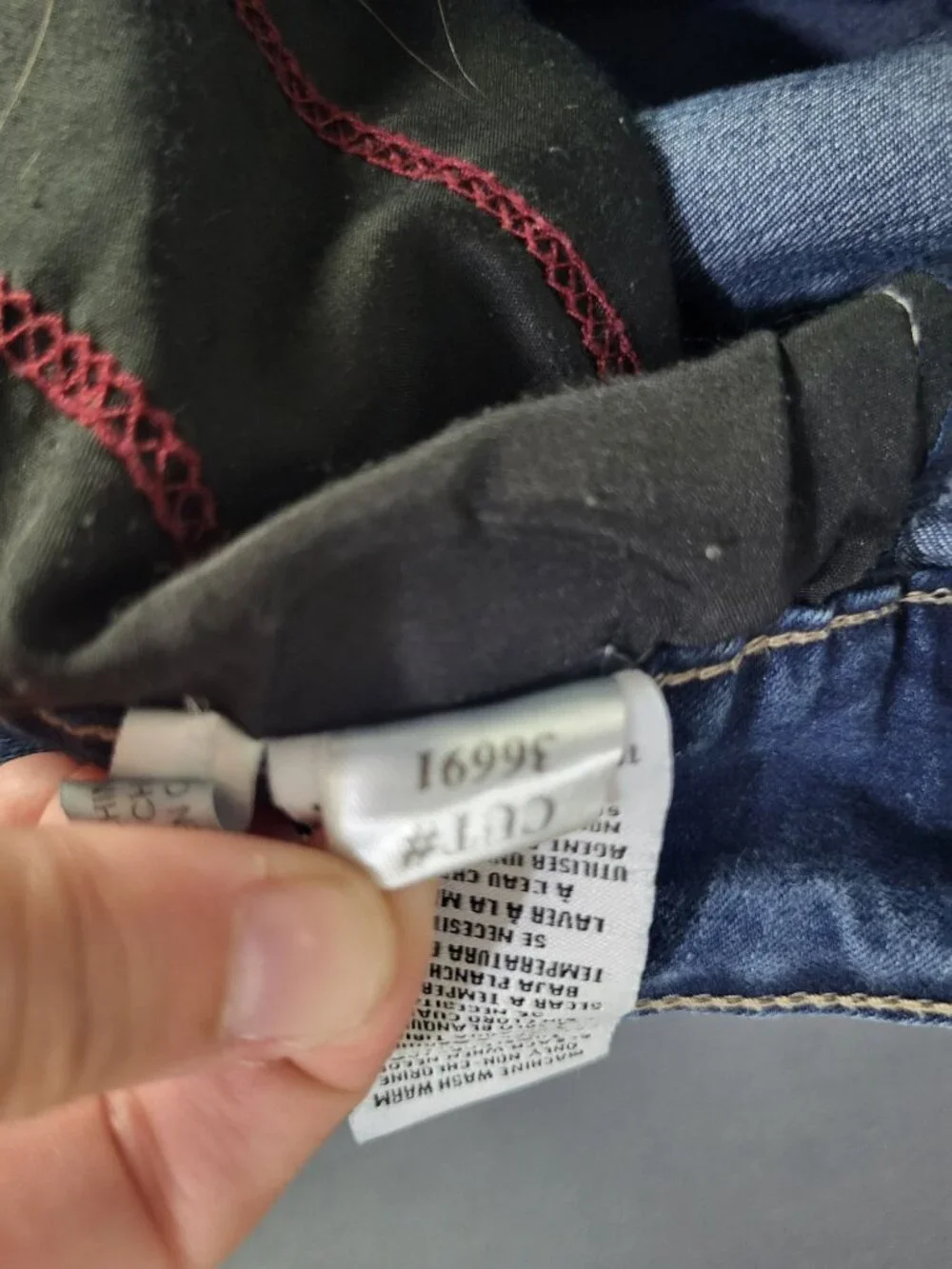 Royalty For Me YMI SZ 14 2 Button Ankle Jeans Rolled Cuff